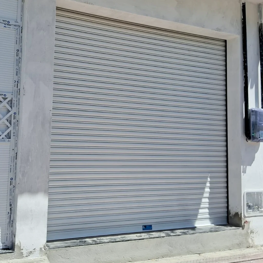 manutenção preventiva nas portas de enrolar