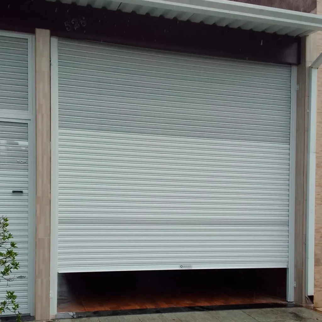 portas seccionadas residenciais automatizadas 