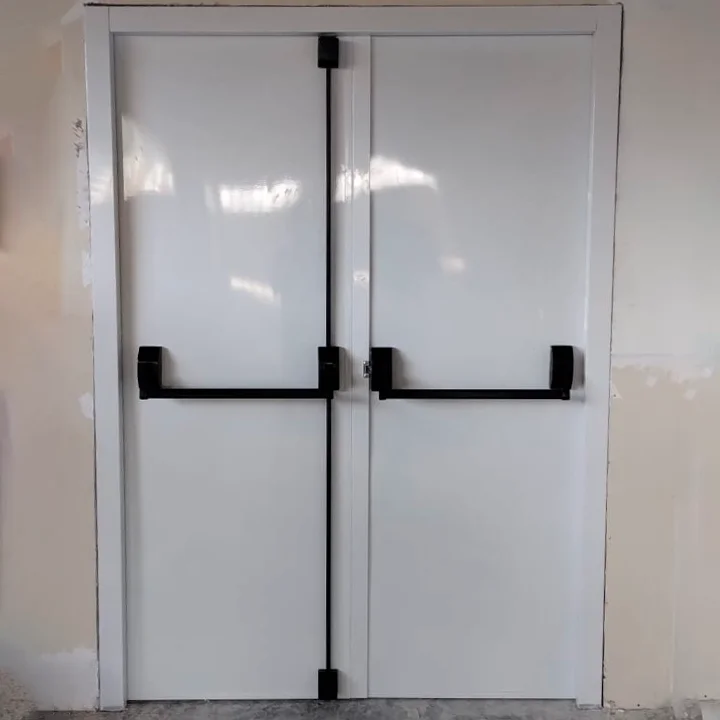 Porta corta fogo residencial