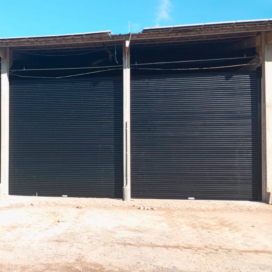 Porta de enrolar para galpões